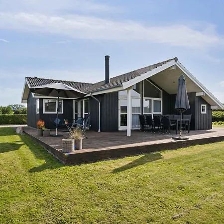 Lovely Summer House In Casa de Férias *