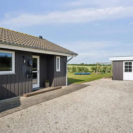 Lovely Summer House In * Haderslev