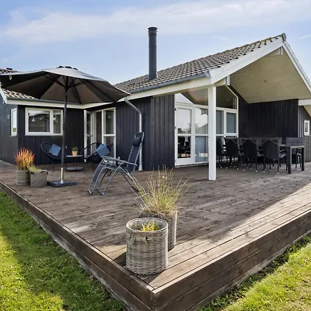 Lovely Summer House In هادرسليف